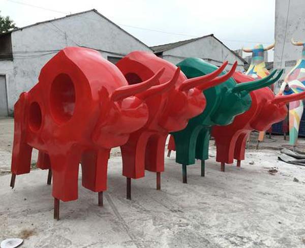 阜陽雕塑公司簡述其特點(diǎn)都有什么